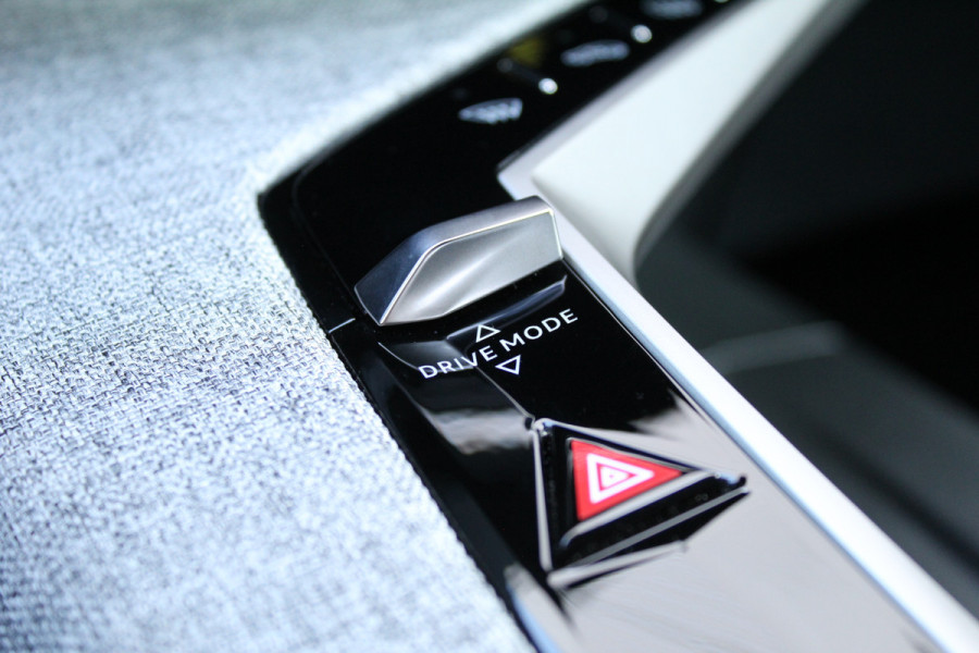 Peugeot 3008 1.2 Hybrid 145 GT | Adaptieve Cruise | Camera | Navigatie | Stoelverwarming | Elektr. achterklep
