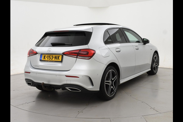 Mercedes-Benz A-Klasse 250e AMG SPORT + PANORAMA | MEMORY | TREKHAAK | SFEERVERLICHTING | CAMERA | STOELVERWARMING