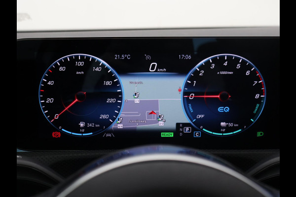 Mercedes-Benz A-Klasse 250e AMG SPORT + PANORAMA | MEMORY | TREKHAAK | SFEERVERLICHTING | CAMERA | STOELVERWARMING