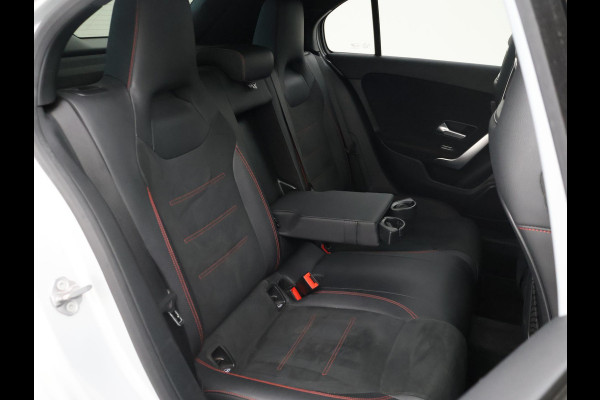 Mercedes-Benz A-Klasse 250e AMG SPORT + PANORAMA | MEMORY | TREKHAAK | SFEERVERLICHTING | CAMERA | STOELVERWARMING