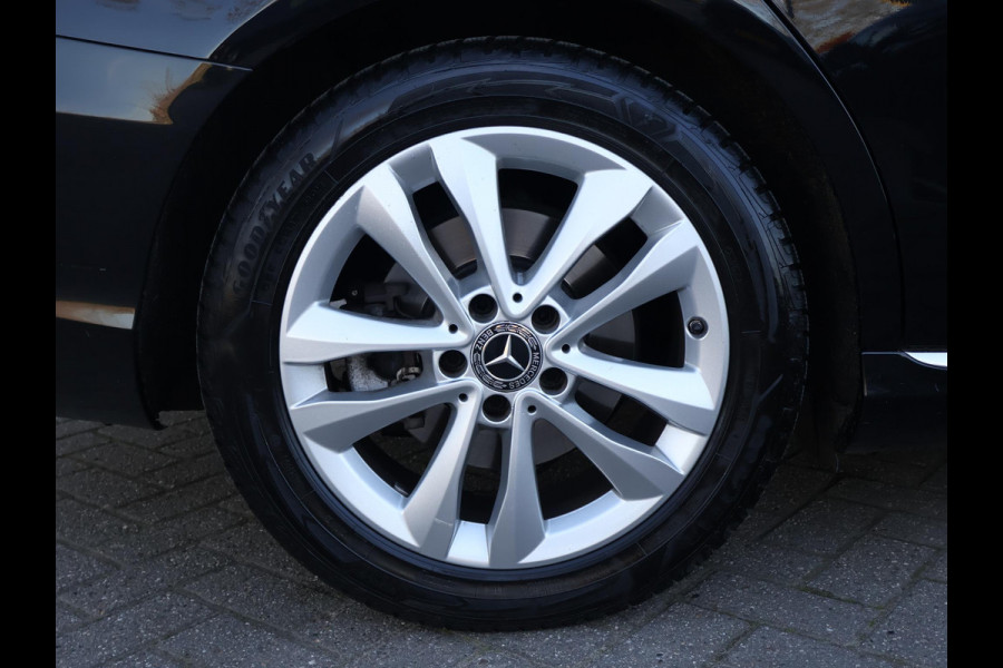 Mercedes-Benz C-Klasse Estate 180 AUT. PREMIUM PLUS + BREEDBEELD CARPLAY | PANO | SFEERVERLICHTING | TREKHAAK