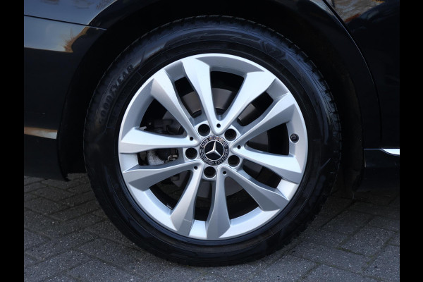 Mercedes-Benz C-Klasse Estate 180 AUT. PREMIUM PLUS + BREEDBEELD CARPLAY | PANO | SFEERVERLICHTING | TREKHAAK
