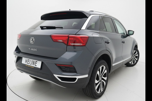 Volkswagen T-Roc TSI 110PK COMFORTLINE CARPLAY/PANORAMADAK/STOELVERW.