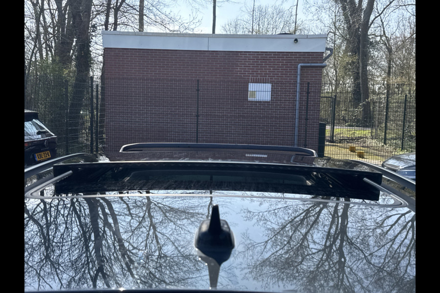 Volkswagen T-Roc TSI 110PK COMFORTLINE CARPLAY/PANORAMADAK/STOELVERW.