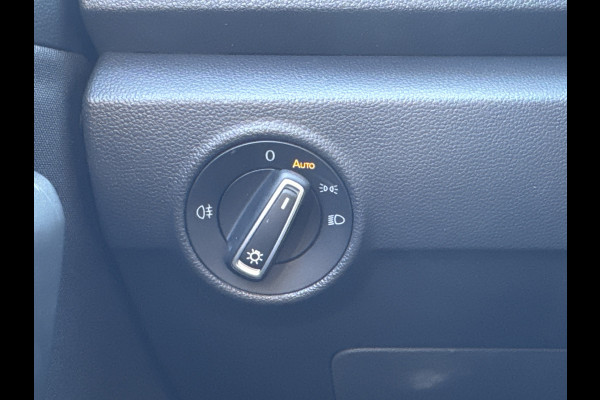 Volkswagen T-Roc TSI 110PK COMFORTLINE CARPLAY/PANORAMADAK/STOELVERW.