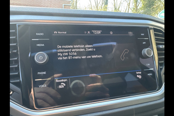 Volkswagen T-Roc TSI 110PK COMFORTLINE CARPLAY/PANORAMADAK/STOELVERW.