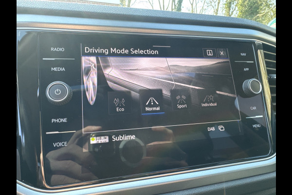 Volkswagen T-Roc TSI 110PK COMFORTLINE CARPLAY/PANORAMADAK/STOELVERW.