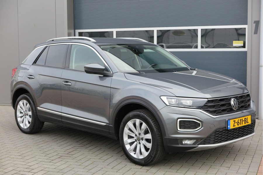 Volkswagen T-Roc 1.5 TSI 150pk Sport, Led , Adaptive cruise, Keyless , Virtual cockpit, Lane assist, Side assist, Stoelverwarming, PDC , Achteruitrijcamera, Buitenspiegels inklapbaar, Carplay , DAB+ etc.