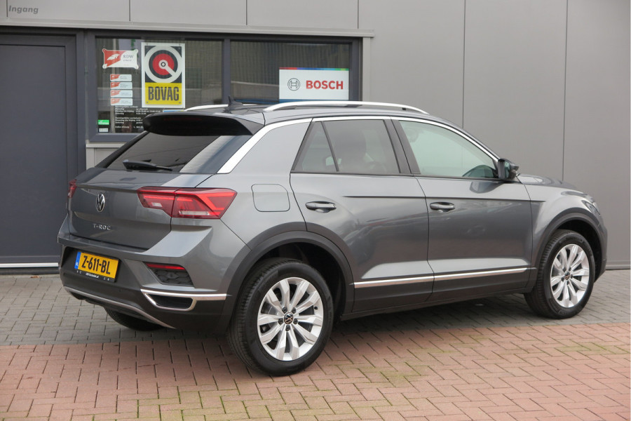 Volkswagen T-Roc 1.5 TSI 150pk Sport, Led , Adaptive cruise, Keyless , Virtual cockpit, Lane assist, Side assist, Stoelverwarming, PDC , Achteruitrijcamera, Buitenspiegels inklapbaar, Carplay , DAB+ etc.