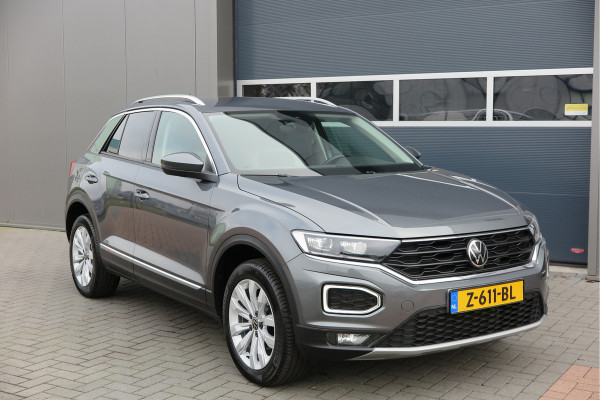 Volkswagen T-Roc 1.5 TSI 150pk Sport, Led , Adaptive cruise, Keyless , Virtual cockpit, Lane assist, Side assist, Stoelverwarming, PDC , Achteruitrijcamera, Buitenspiegels inklapbaar, Carplay , DAB+ etc.