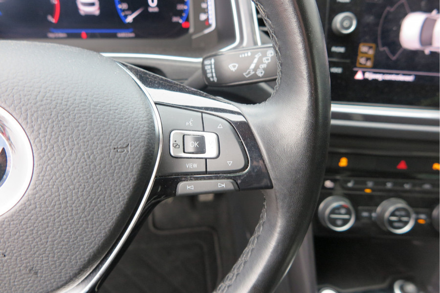 Volkswagen T-Roc 1.5 TSI 150pk Sport, Led , Adaptive cruise, Keyless , Virtual cockpit, Lane assist, Side assist, Stoelverwarming, PDC , Achteruitrijcamera, Buitenspiegels inklapbaar, Carplay , DAB+ etc.