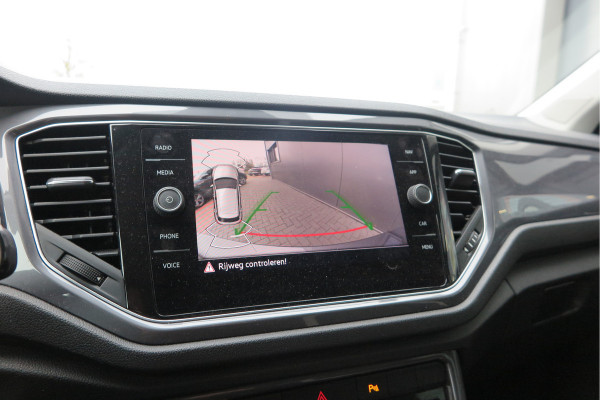 Volkswagen T-Roc 1.5 TSI 150pk Sport, Led , Adaptive cruise, Keyless , Virtual cockpit, Lane assist, Side assist, Stoelverwarming, PDC , Achteruitrijcamera, Buitenspiegels inklapbaar, Carplay , DAB+ etc.