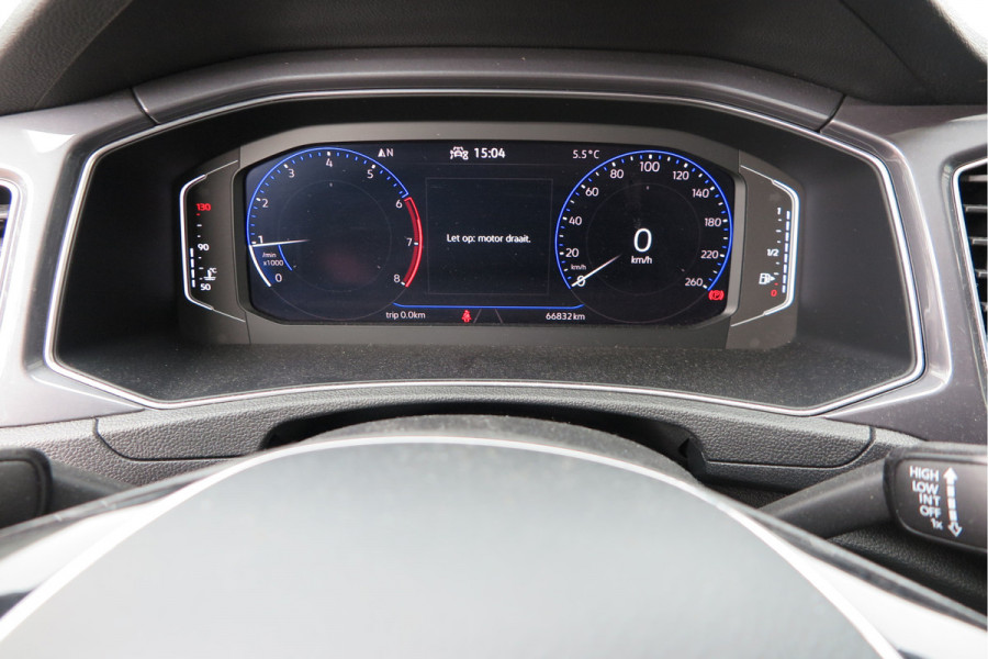 Volkswagen T-Roc 1.5 TSI 150pk Sport, Led , Adaptive cruise, Keyless , Virtual cockpit, Lane assist, Side assist, Stoelverwarming, PDC , Achteruitrijcamera, Buitenspiegels inklapbaar, Carplay , DAB+ etc.
