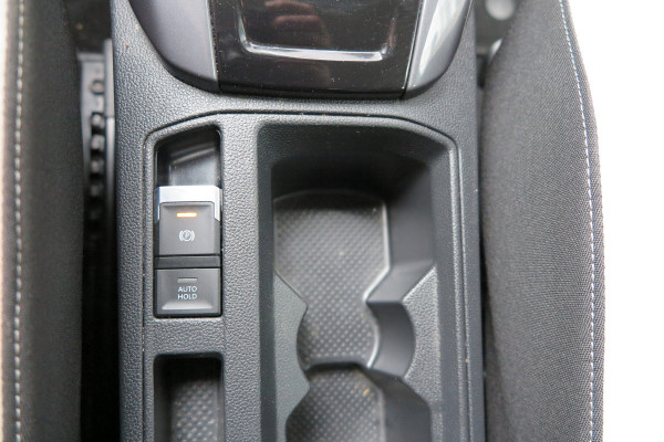 Volkswagen T-Roc 1.5 TSI 150pk Sport, Led , Adaptive cruise, Keyless , Virtual cockpit, Lane assist, Side assist, Stoelverwarming, PDC , Achteruitrijcamera, Buitenspiegels inklapbaar, Carplay , DAB+ etc.