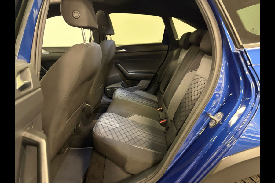 Volkswagen Taigo 1.5 TSI R-Line*Auto*Pano*Virtual Dasboard*Apple Carplay*Camera*Airco*Cruise-Control*