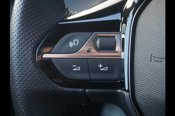 Peugeot 208 TURBO 100 GT 360 Camera