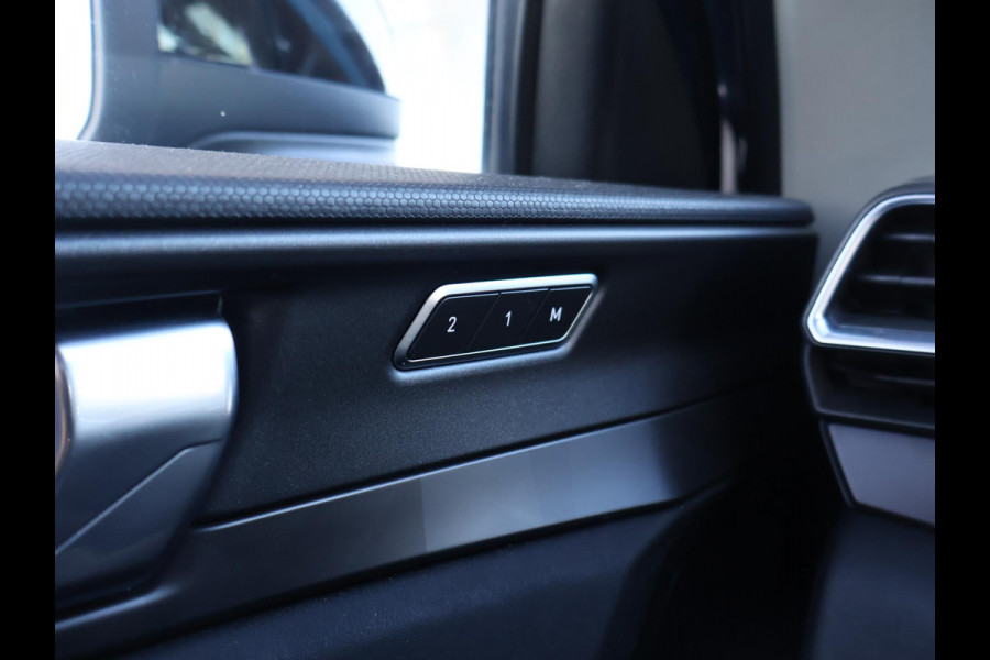 Lynk & Co 01 1.5 HYBRID 261 PK AUT. + TREKHAAK | 360 CAMERA PANORAMA | SFEERVERLICHTING | ADAPTIVE CRUISE | FULL LED