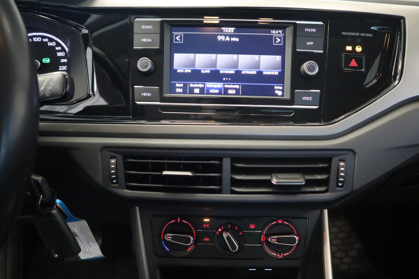 Volkswagen Polo 1.0 TSI Comfortline Automaat PDC