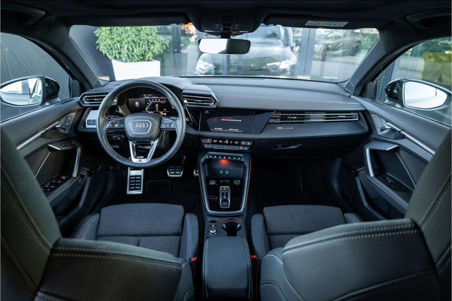 Audi A3 Sportback 35 TFSI S edition - S Line | Panorama | Sonos | Memory