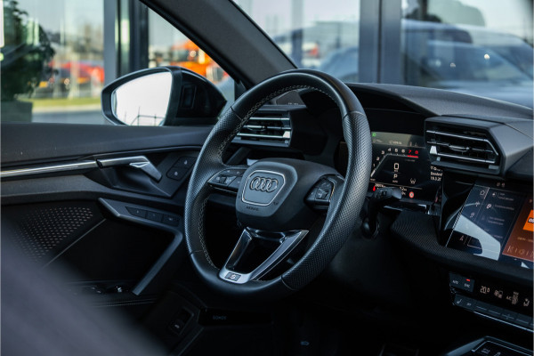 Audi A3 Sportback 35 TFSI S edition - S Line | Panorama | Sonos | Memory