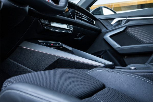 Audi A3 Sportback 35 TFSI S edition - S Line | Panorama | Sonos | Memory