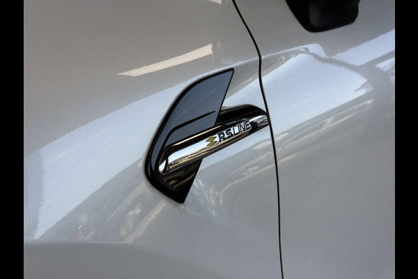 Renault Captur 1.3 TCe 140 R.S. Line | Groot Navi | Pano | Camera | 18" | Carplay | Led 100% Dealer onderhouden!