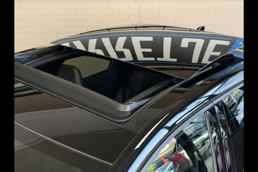 Renault Captur 1.3 TCe 140 R.S. Line | Groot Navi | Pano | Camera | 18" | Carplay | Led 100% Dealer onderhouden!