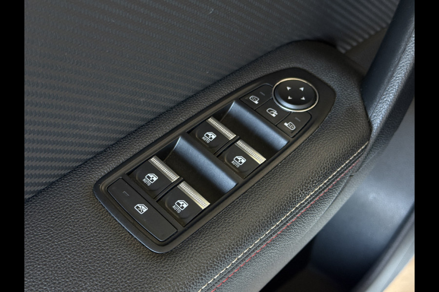 Renault Captur 1.3 TCe 140 R.S. Line | Groot Navi | Pano | Camera | 18" | Carplay | Led 100% Dealer onderhouden!