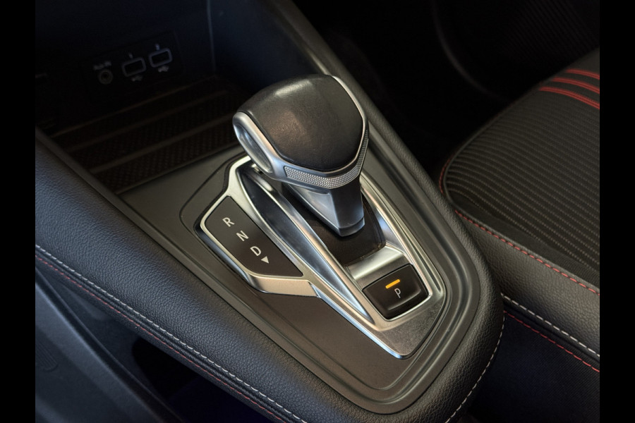 Renault Captur 1.3 TCe 140 R.S. Line | Groot Navi | Pano | Camera | 18" | Carplay | Led 100% Dealer onderhouden!