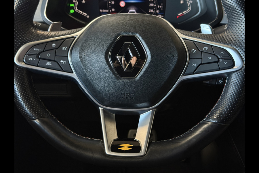 Renault Captur 1.3 TCe 140 R.S. Line | Groot Navi | Pano | Camera | 18" | Carplay | Led 100% Dealer onderhouden!