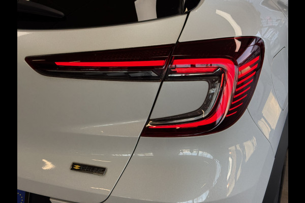 Renault Captur 1.3 TCe 140 R.S. Line | Groot Navi | Pano | Camera | 18" | Carplay | Led 100% Dealer onderhouden!