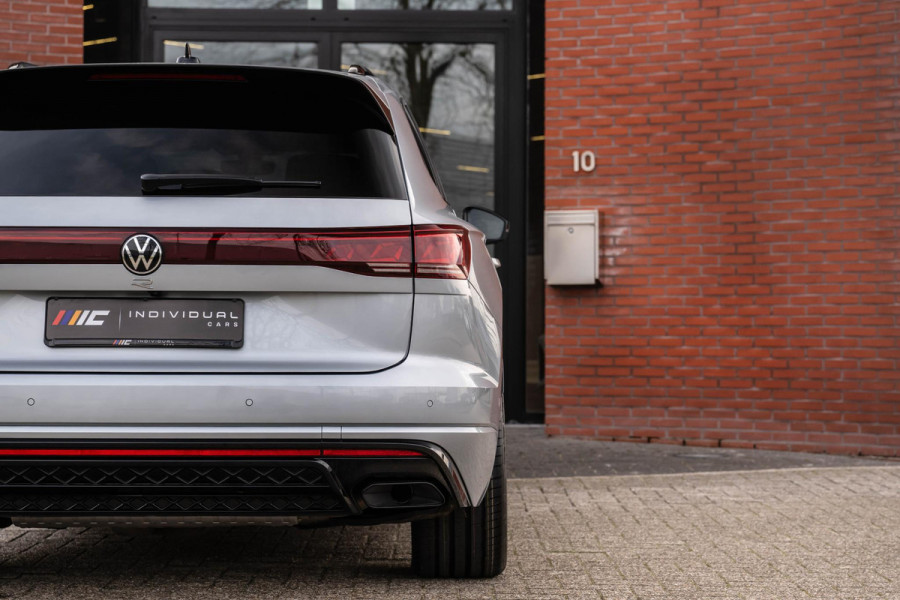 Volkswagen Touareg 3.0 TSI eHybrid R 4M Nightvision DynAudio Trekhaak