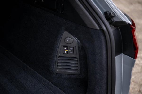 Volkswagen Touareg 3.0 TSI eHybrid R 4M Nightvision DynAudio Trekhaak