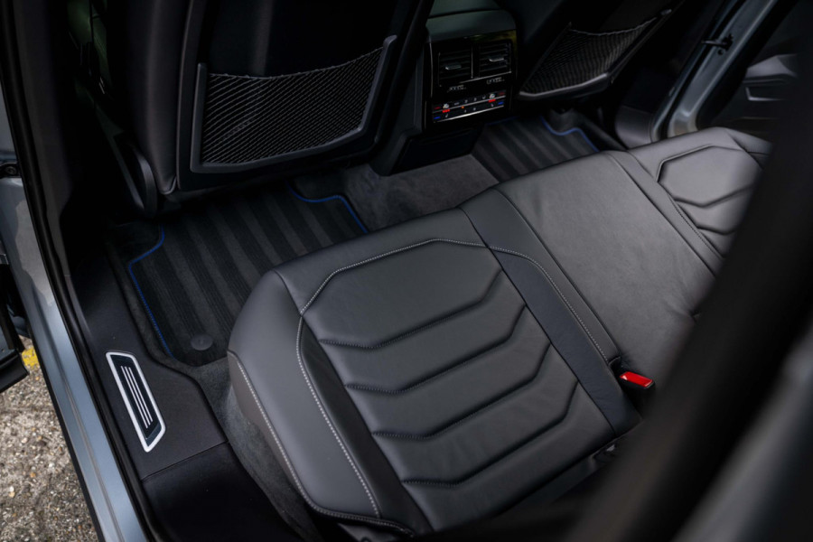 Volkswagen Touareg 3.0 TSI eHybrid R 4M Nightvision DynAudio Trekhaak