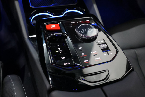 BMW 5 Serie Touring M5 950+PK BTW/AKRAPOVIC OPF DELETED/CARBON M-PERFORMANCE/EVENTURI/22” VOSSEN/B&W/PANO/HUD/12 MND GARANTIE!