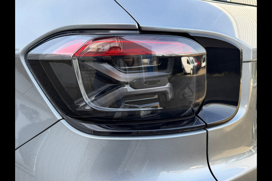 Jeep Avenger 1.2 Altitude / Navi Carplay / Climate / Cruise / Parkeersensor / Lichtmetaal.