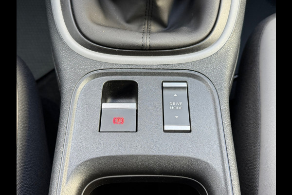 Jeep Avenger 1.2 Altitude / Navi Carplay / Climate / Cruise / Parkeersensor / Lichtmetaal.