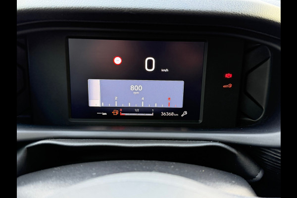 Jeep Avenger 1.2 Altitude / Navi Carplay / Climate / Cruise / Parkeersensor / Lichtmetaal.