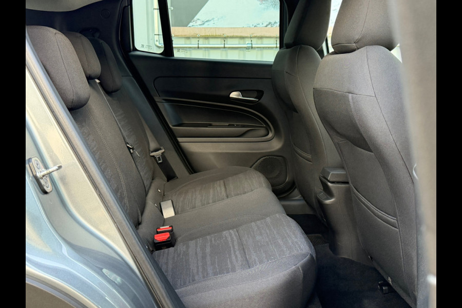 Jeep Avenger 1.2 Altitude / Navi Carplay / Climate / Cruise / Parkeersensor / Lichtmetaal.