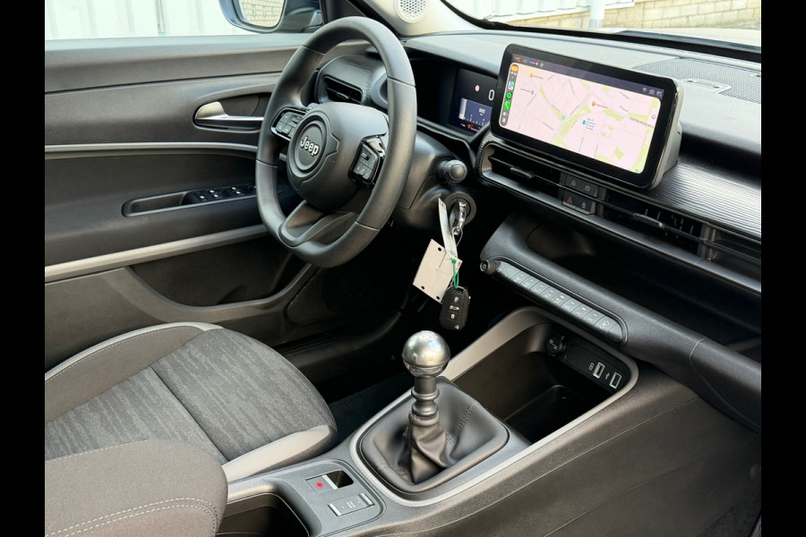 Jeep Avenger 1.2 Altitude / Navi Carplay / Climate / Cruise / Parkeersensor / Lichtmetaal.