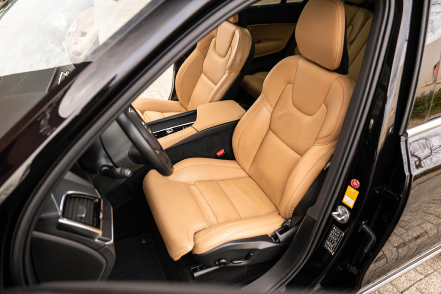 Volvo XC90 2.0 T8 Recharge AWD Ultimate Bright B&W Four-C VOL