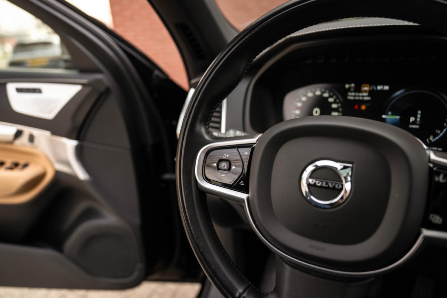 Volvo XC90 2.0 T8 Recharge AWD Ultimate Bright B&W Four-C VOL