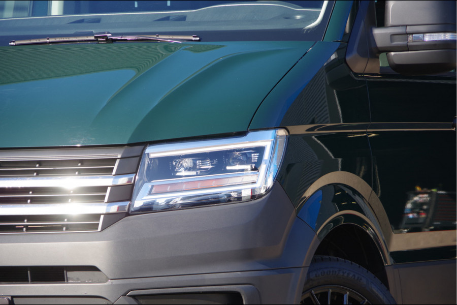 Volkswagen Crafter 35 2.0 TDI L3H2 DC-5P, 140PK AUT. LED, TREKHAAK, STOELVERWARMING, STANDKACHEL, CAMERA, PARKEERSENSOREN, AIRCO, CARPLAY, DUBBELE