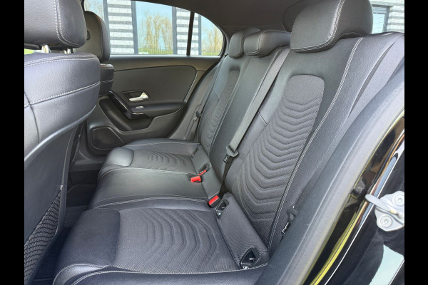 Mercedes-Benz A-Klasse 180 d Launch Edition 1e eigenaar