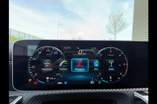 Mercedes-Benz A-Klasse 180 d Launch Edition 1e eigenaar