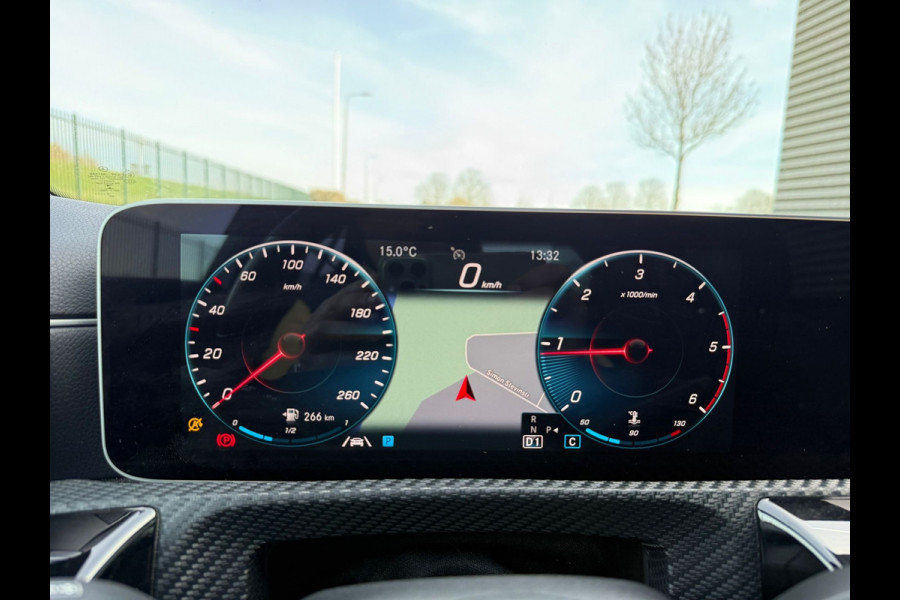 Mercedes-Benz A-Klasse 180 d Launch Edition 1e eigenaar