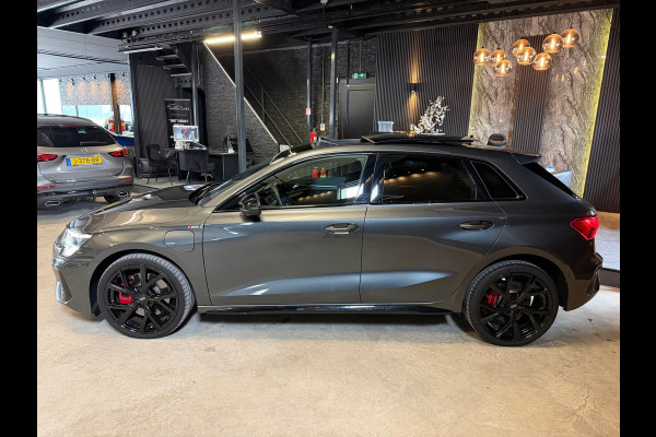 Audi A3 Sportback 45 TFSI e Competition|3X S-Line|PANO|FULL OPTIONS