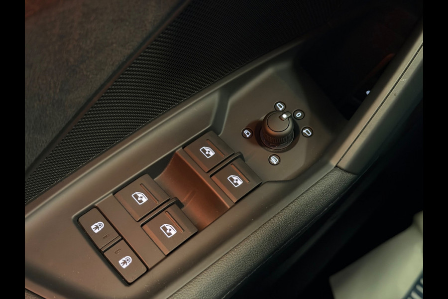 Audi A3 Sportback 45 TFSI e Competition|3X S-Line|PANO|FULL OPTIONS