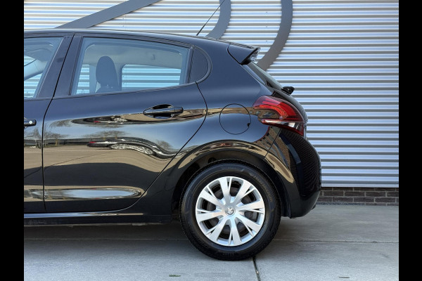 Peugeot 208 1.2 PureTech Active Navi|Airco|Cruise|Carplay|Elek ramen|D-riem v.v. in 2023|N.A.P|APK tot 06-2026