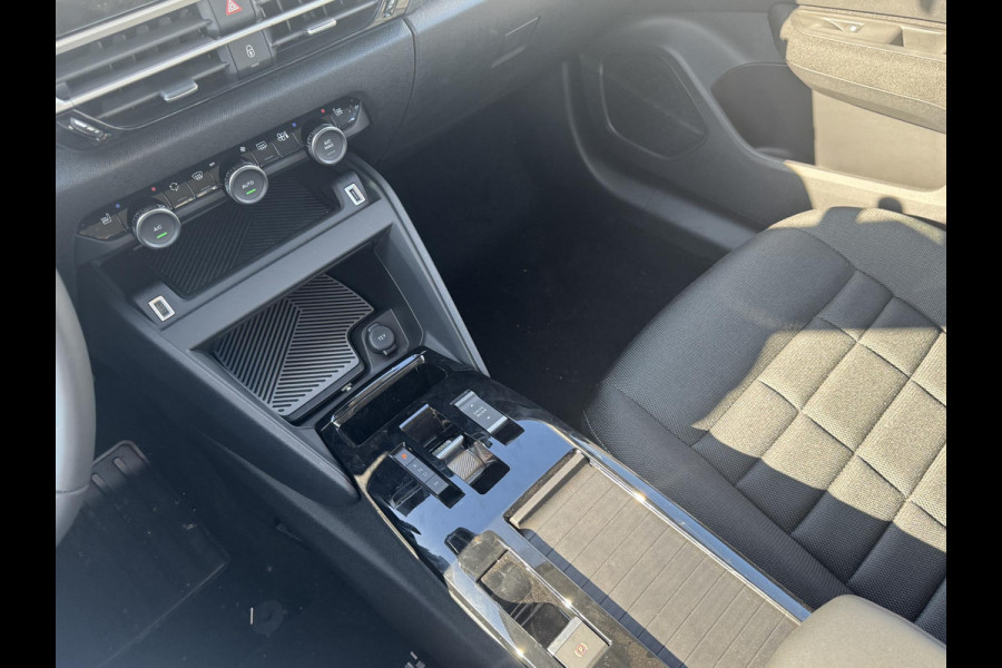 Citroën C4 1.2 Hybrid 136 Business | Two tone | Stoelverwarming | Adaptive cruise | Prijs is rijklaar